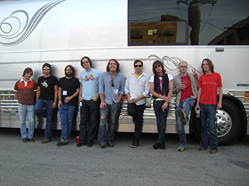 Illustration for article titled Adam Schlesinger's Fountains Of Wayne Tour Diary 3: Some More Shows In Some More Places